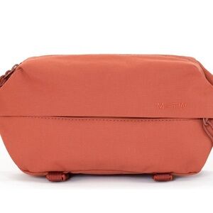 Moment MTW Fanny Sling (Clay, 2L)